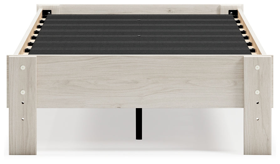 Socalle Platform Bed