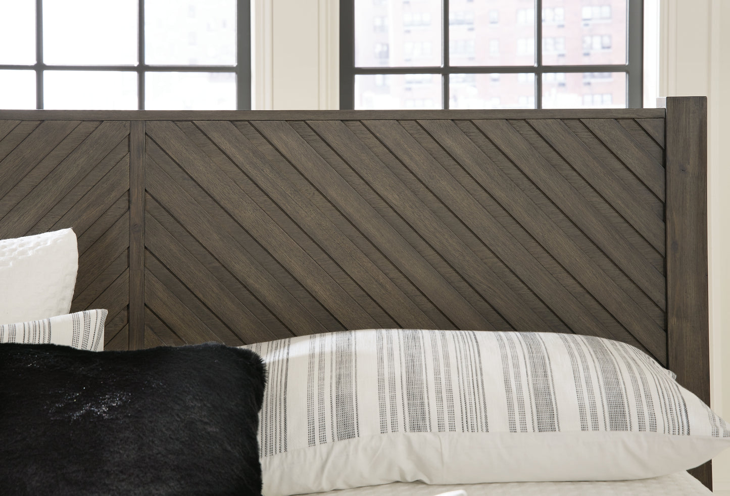 Arkenton Panel Bed