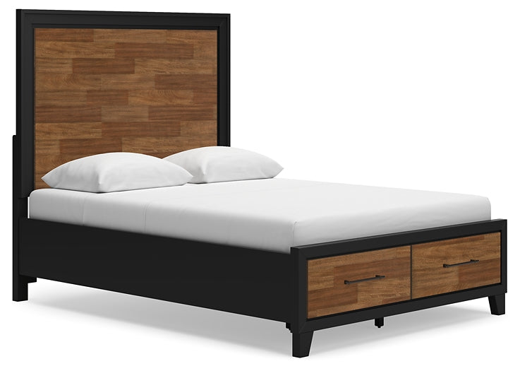 Kraeburn Panel Storage Bed