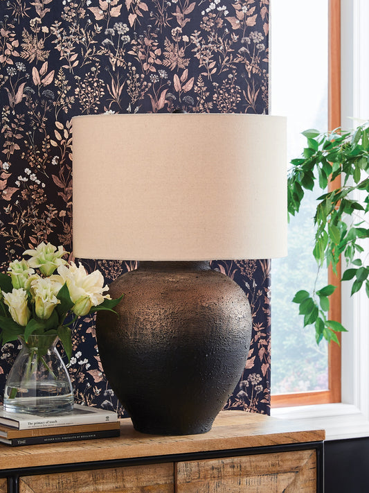 Newgerhard Metal Table Lamp (1/CN)