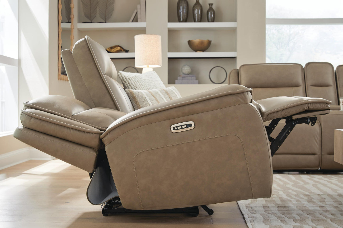 Glencroft PWR REC Sofa with ADJ Headrest