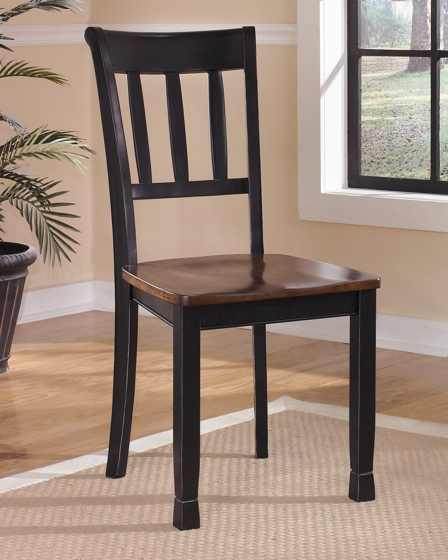 Owingsville Dining Table and 6 Chairs